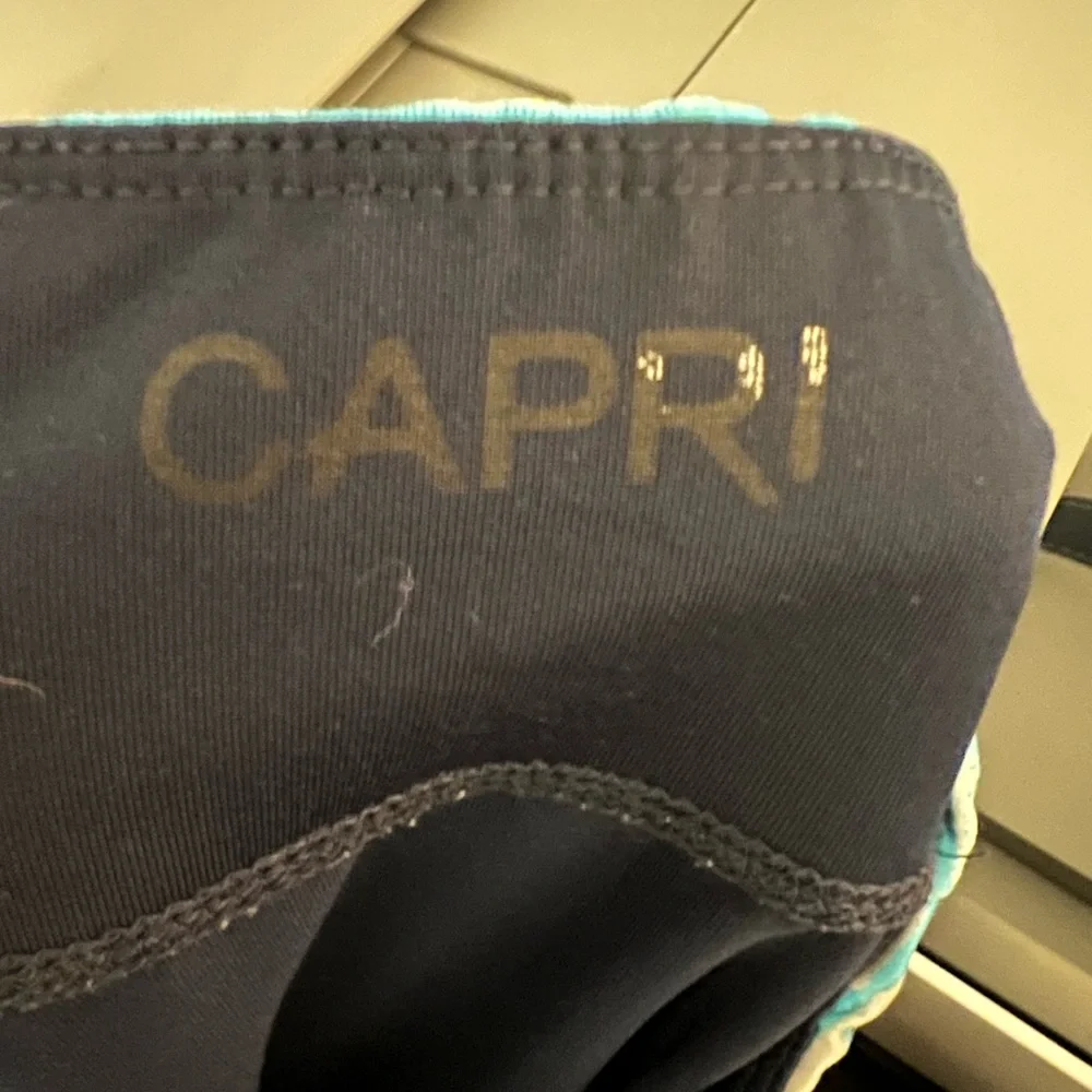 Capri pants - Picture 5 of 7